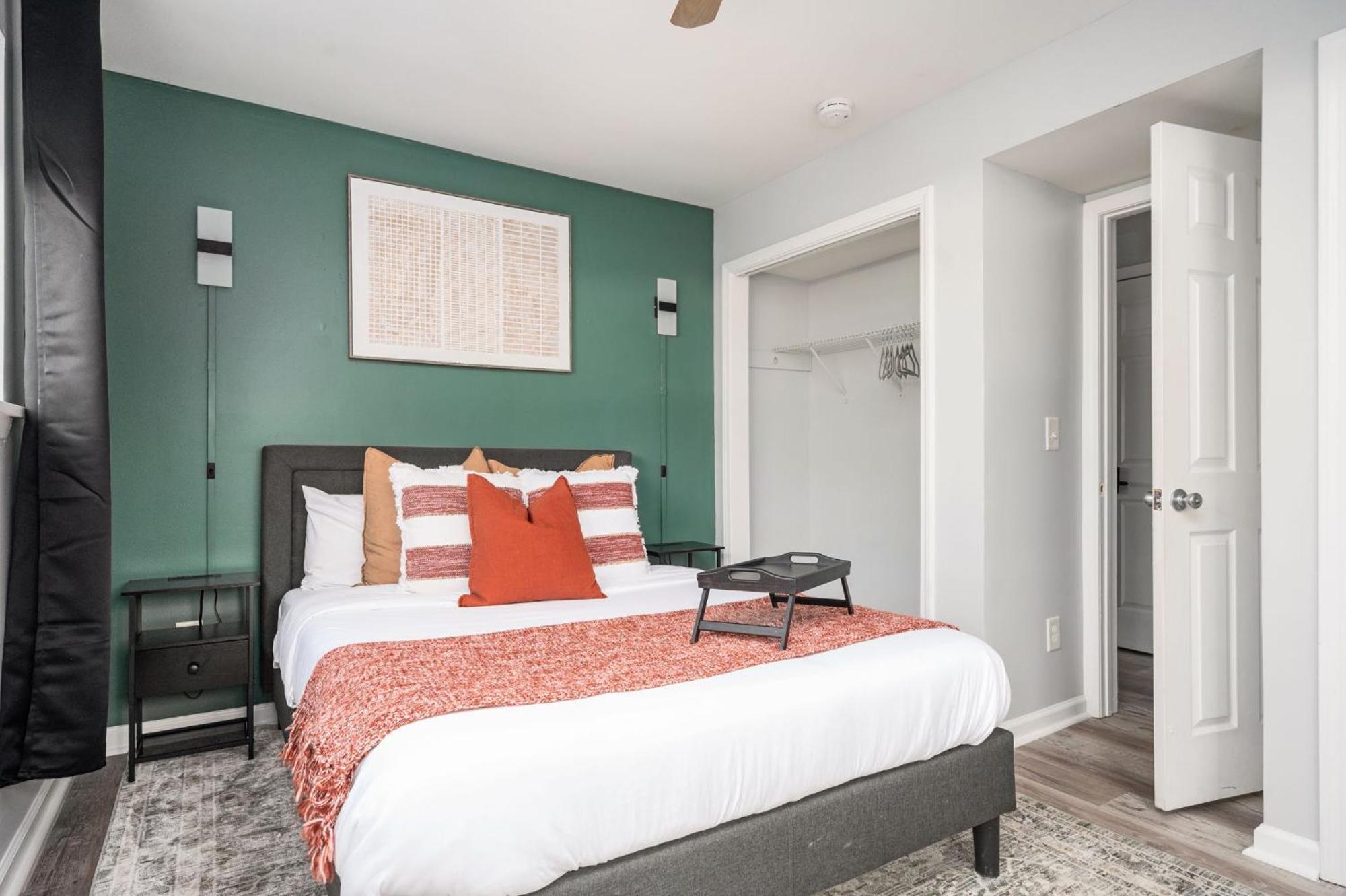 Quiet & Quaint Apartment, 5 Mins To Airport And 15 Mins To Downtown Atlanta Exteriör bild