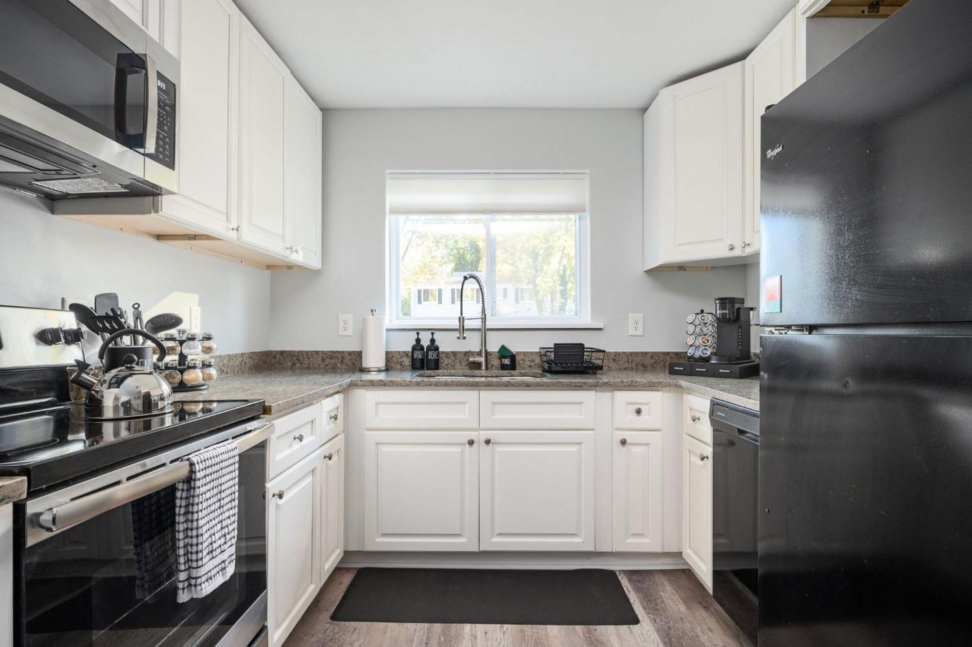 Quiet & Quaint Apartment, 5 Mins To Airport And 15 Mins To Downtown Atlanta Exteriör bild